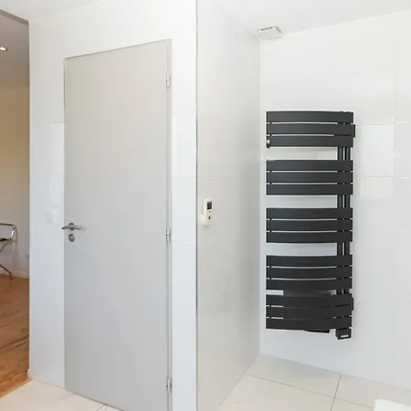 La Porte Des Alpes D'hotes 4*