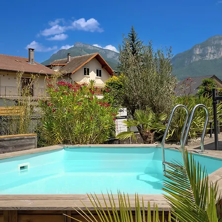 La Porte Des Alpes D'hotes Affittacamere 4*