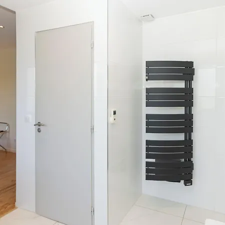 Affittacamere La Porte Des Alpes D'hotes